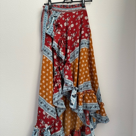 Guka Since Then Asymmetric Crop Top Sarong Skirt Set - Picture 4 of 10